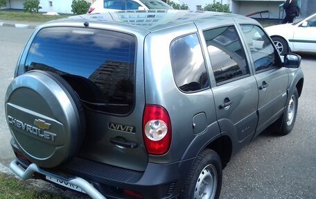 Chevrolet Niva I рестайлинг, 2015 год, 830 000 рублей, 13 фотография