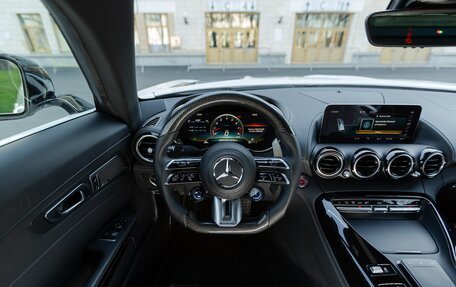 Mercedes-Benz AMG GT I рестайлинг, 2019 год, 15 900 000 рублей, 9 фотография