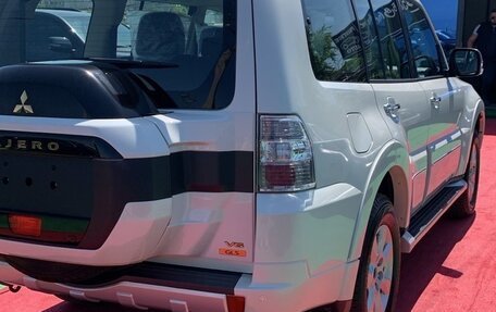 Mitsubishi Pajero IV, 2021 год, 5 500 000 рублей, 6 фотография