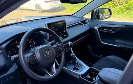 Toyota RAV4, 2021 год, 3 150 000 рублей, 5 фотография