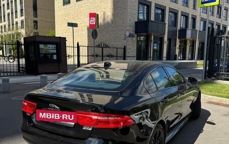 Jaguar XE I рестайлинг, 2017 год, 2 900 000 рублей, 4 фотография