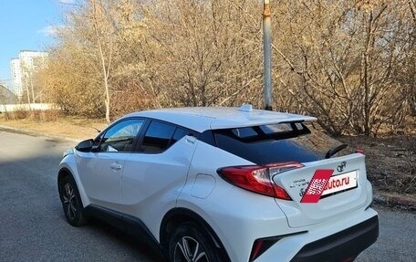 Toyota C-HR I рестайлинг, 2018 год, 1 943 000 рублей, 5 фотография