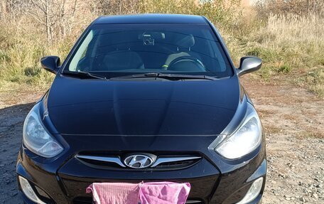 Hyundai Solaris II рестайлинг, 2012 год, 790 000 рублей, 2 фотография