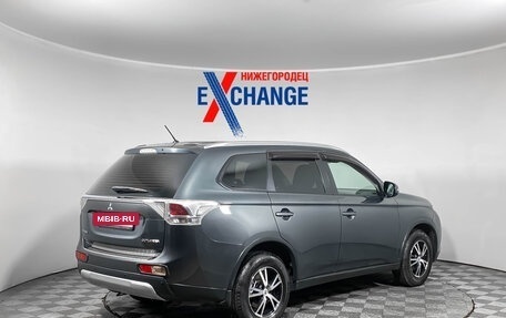 Mitsubishi Outlander III рестайлинг 3, 2014 год, 1 563 000 рублей, 4 фотография