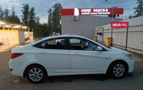 Hyundai Solaris II рестайлинг, 2015 год, 880 000 рублей, 9 фотография