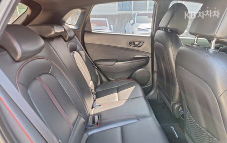 Hyundai Kona I, 2022 год, 1 375 000 рублей, 13 фотография