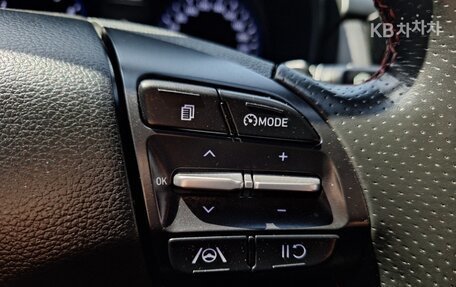 Hyundai Kona I, 2022 год, 1 375 000 рублей, 15 фотография