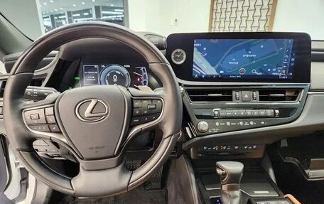 Lexus ES VII, 2022 год, 5 361 460 рублей, 13 фотография