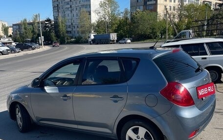 KIA cee'd I рестайлинг, 2009 год, 675 000 рублей, 3 фотография