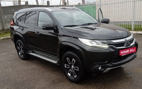 Mitsubishi Pajero Sport III рестайлинг, 2019 год, 2 840 000 рублей, 2 фотография
