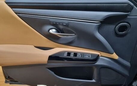 Lexus ES VII, 2022 год, 5 158 596 рублей, 13 фотография