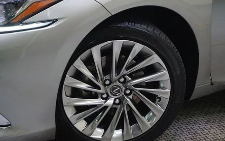 Lexus ES VII, 2022 год, 4 800 000 рублей, 5 фотография