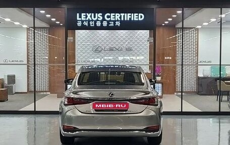 Lexus ES VII, 2022 год, 4 800 000 рублей, 3 фотография