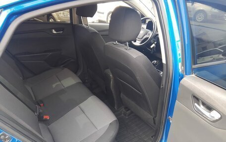 Hyundai Solaris II рестайлинг, 2017 год, 950 000 рублей, 11 фотография