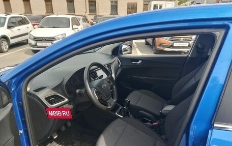 Hyundai Solaris II рестайлинг, 2017 год, 950 000 рублей, 9 фотография
