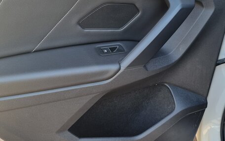 Volkswagen Tiguan II, 2021 год, 3 800 000 рублей, 6 фотография