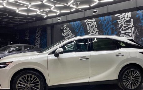 Lexus RX IV рестайлинг, 2024 год, 8 950 000 рублей, 4 фотография