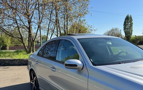 Mercedes-Benz E-Класс, 2004 год, 1 500 000 рублей, 2 фотография