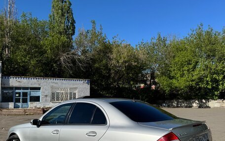 Mercedes-Benz E-Класс, 2004 год, 1 500 000 рублей, 4 фотография