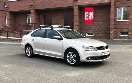 Volkswagen Jetta VI, 2011 год, 819 000 рублей, 7 фотография