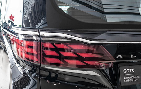 Toyota Alphard, 2024 год, 15 760 000 рублей, 12 фотография