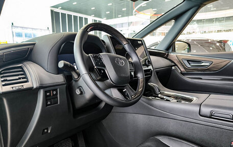 Toyota Alphard, 2024 год, 15 760 000 рублей, 20 фотография