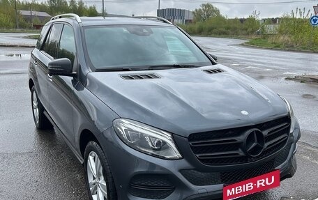 Mercedes-Benz GLE, 2015 год, 3 990 000 рублей, 2 фотография