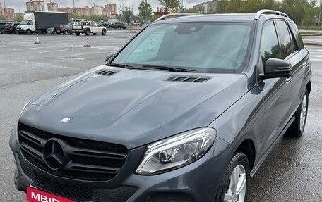 Mercedes-Benz GLE, 2015 год, 3 990 000 рублей, 3 фотография