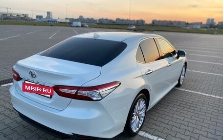 Toyota Camry, 2020 год, 3 500 000 рублей, 7 фотография
