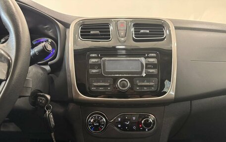 Renault Sandero II рестайлинг, 2017 год, 895 000 рублей, 17 фотография