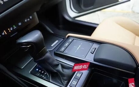 Lexus ES VII, 2022 год, 4 750 000 рублей, 7 фотография