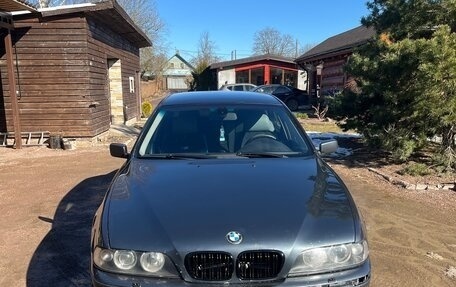 BMW 5 серия, 2001 год, 520 000 рублей, 1 фотография