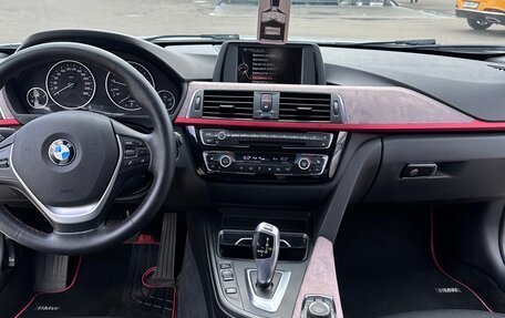 BMW 3 серия, 2016 год, 1 900 000 рублей, 13 фотография