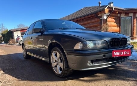 BMW 5 серия, 2001 год, 520 000 рублей, 3 фотография