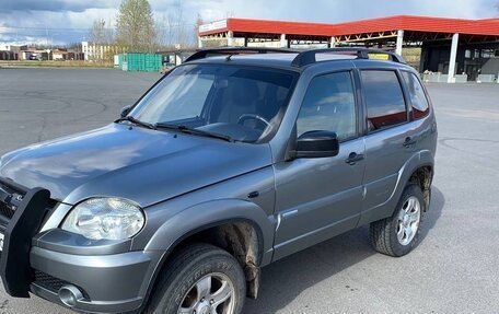 Chevrolet Niva I рестайлинг, 2009 год, 1 300 000 рублей, 2 фотография