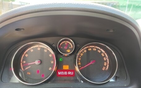 Opel Antara I, 2010 год, 900 000 рублей, 8 фотография