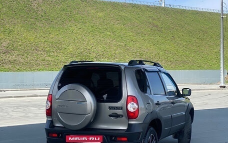 Chevrolet Niva I рестайлинг, 2013 год, 680 000 рублей, 2 фотография