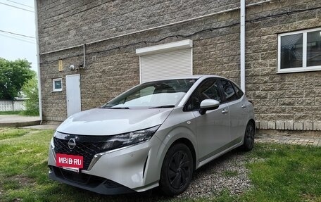 Nissan Note, 2021 год, 1 650 000 рублей, 4 фотография