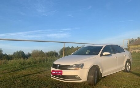 Volkswagen Jetta VI, 2015 год, 1 010 000 рублей, 13 фотография