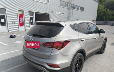 Hyundai Santa Fe III рестайлинг, 2017 год, 2 225 000 рублей, 4 фотография