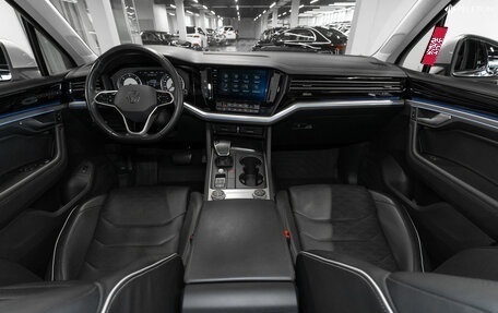 Volkswagen Touareg III, 2021 год, 6 000 000 рублей, 12 фотография