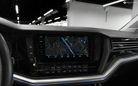 Volkswagen Touareg III, 2021 год, 6 000 000 рублей, 28 фотография