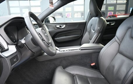 Volvo XC60 II, 2022 год, 4 940 000 рублей, 6 фотография