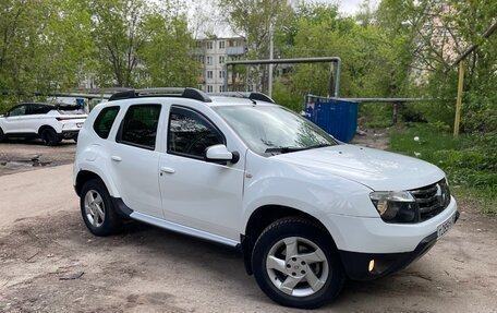 Renault Duster I рестайлинг, 2014 год, 1 047 000 рублей, 2 фотография