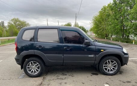 Chevrolet Niva I рестайлинг, 2010 год, 415 000 рублей, 4 фотография
