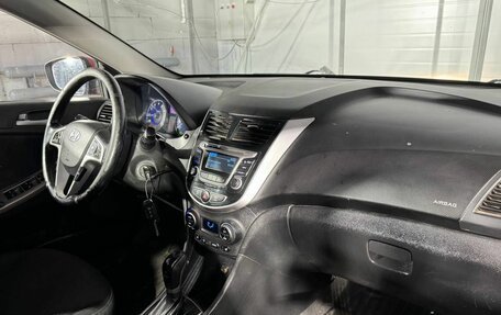 Hyundai Solaris II рестайлинг, 2015 год, 749 000 рублей, 15 фотография