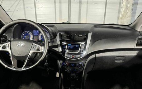 Hyundai Solaris II рестайлинг, 2015 год, 749 000 рублей, 17 фотография