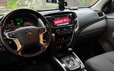 Mitsubishi L200 IV рестайлинг, 2017 год, 2 299 000 рублей, 26 фотография