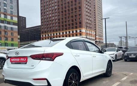 Hyundai Solaris II рестайлинг, 2018 год, 1 370 000 рублей, 4 фотография