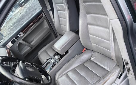 Volkswagen Touareg III, 2003 год, 600 000 рублей, 18 фотография